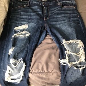 American Eagle Distressed Jeans